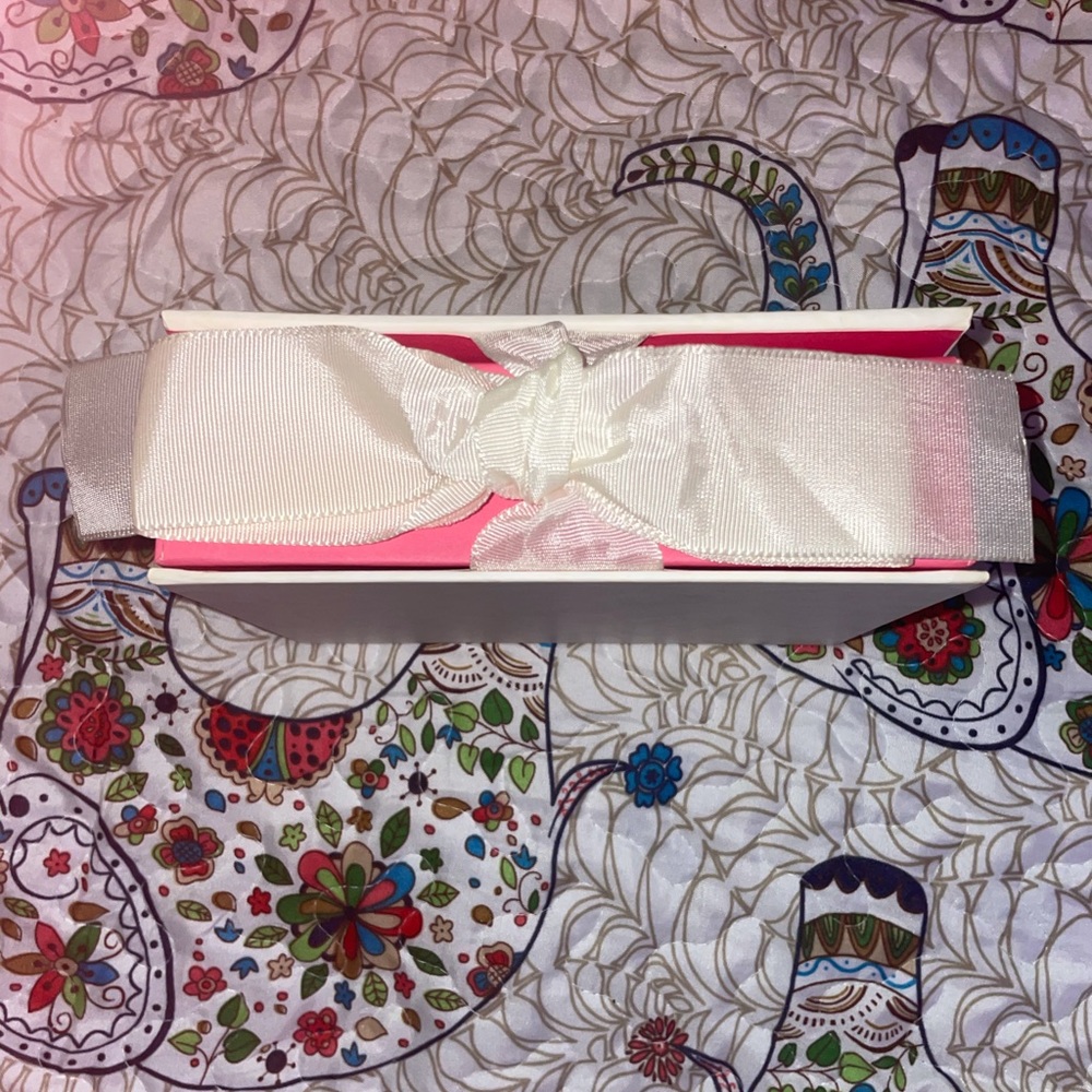 Stunning Vintage Victoria’s Secret Photo Album - Picture 9 of 10